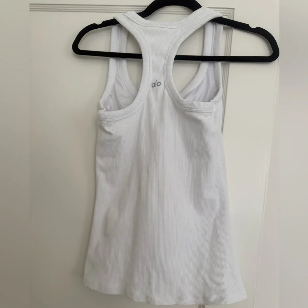 ALO Yoga White Ribbed Racerback Tank Top - Picture 3 of 4